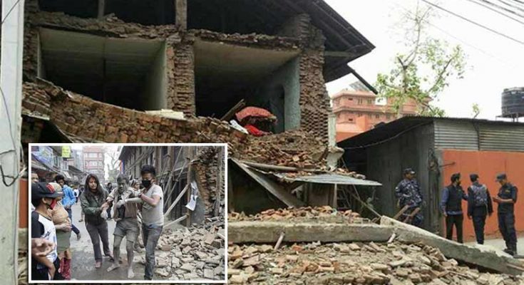 An earthquake of 7.8 magnitude hits Nepal – more than 700 people died