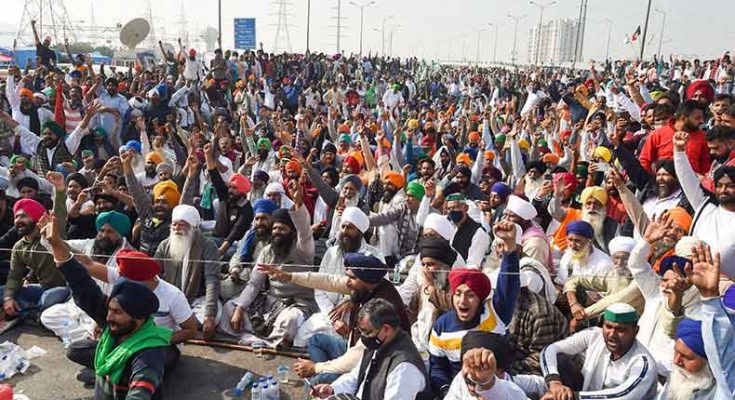 Thousands of farmers organizing Rally to protest against Farm Laws in India