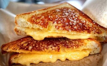 Grilled Cheese Sandwich, a very popular American food