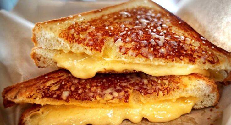 Grilled Cheese Sandwich, a very popular American food